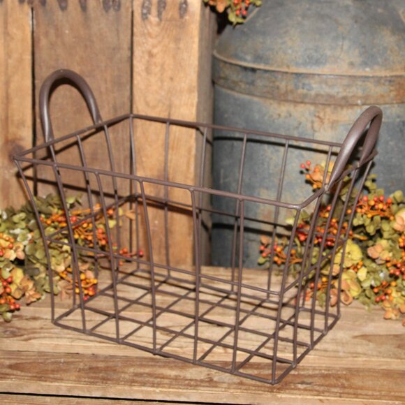 Rustic Wrought Iron Farmhouse Basket - Picture 1 of 5